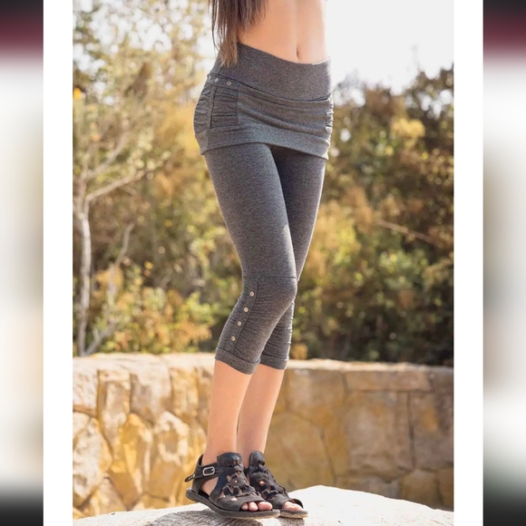 Nomads Hempwear Sativa Skirted Crop Leggings in Green Melange Organic size M NWT - Picture 11 of 16